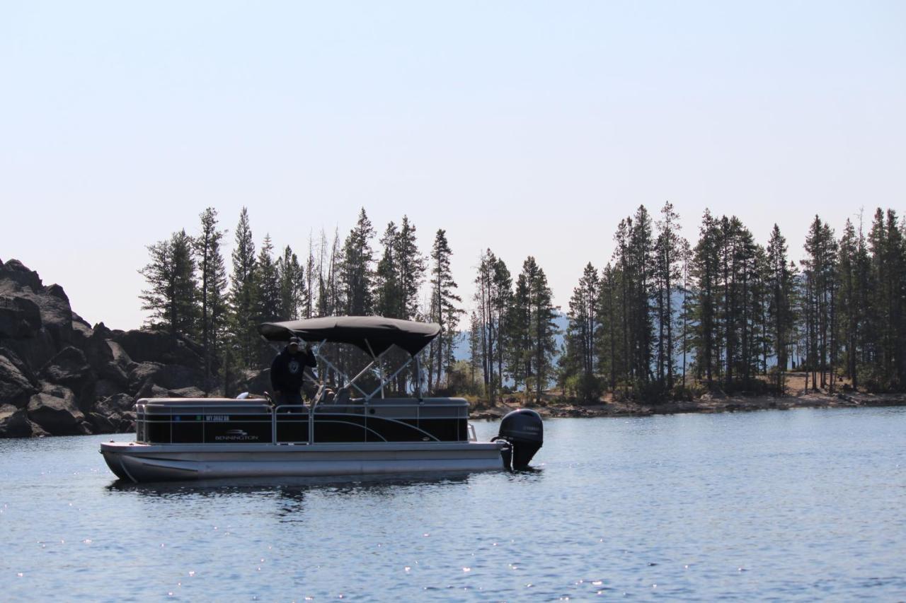 Lakeside Lodge Resort And Marina Pinedale Exterior photo